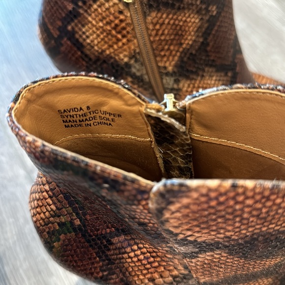🆕 ZIGI SOHO Savida snake print booties Size 8 - Picture 5 of 6
